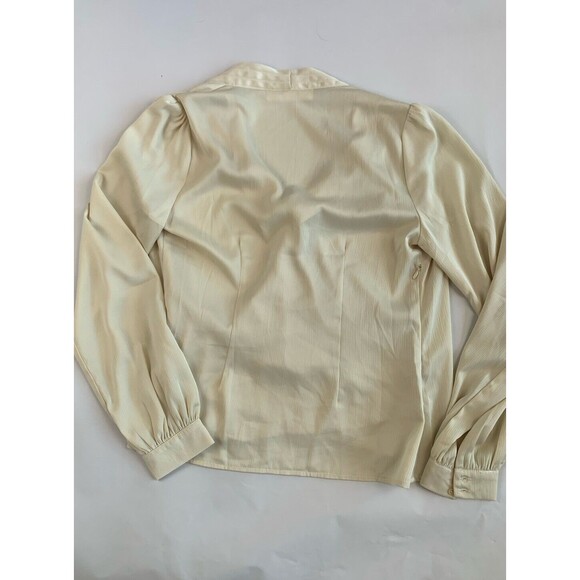 ASTR The Label Cream Cross Over Top size Small - Picture 10 of 11